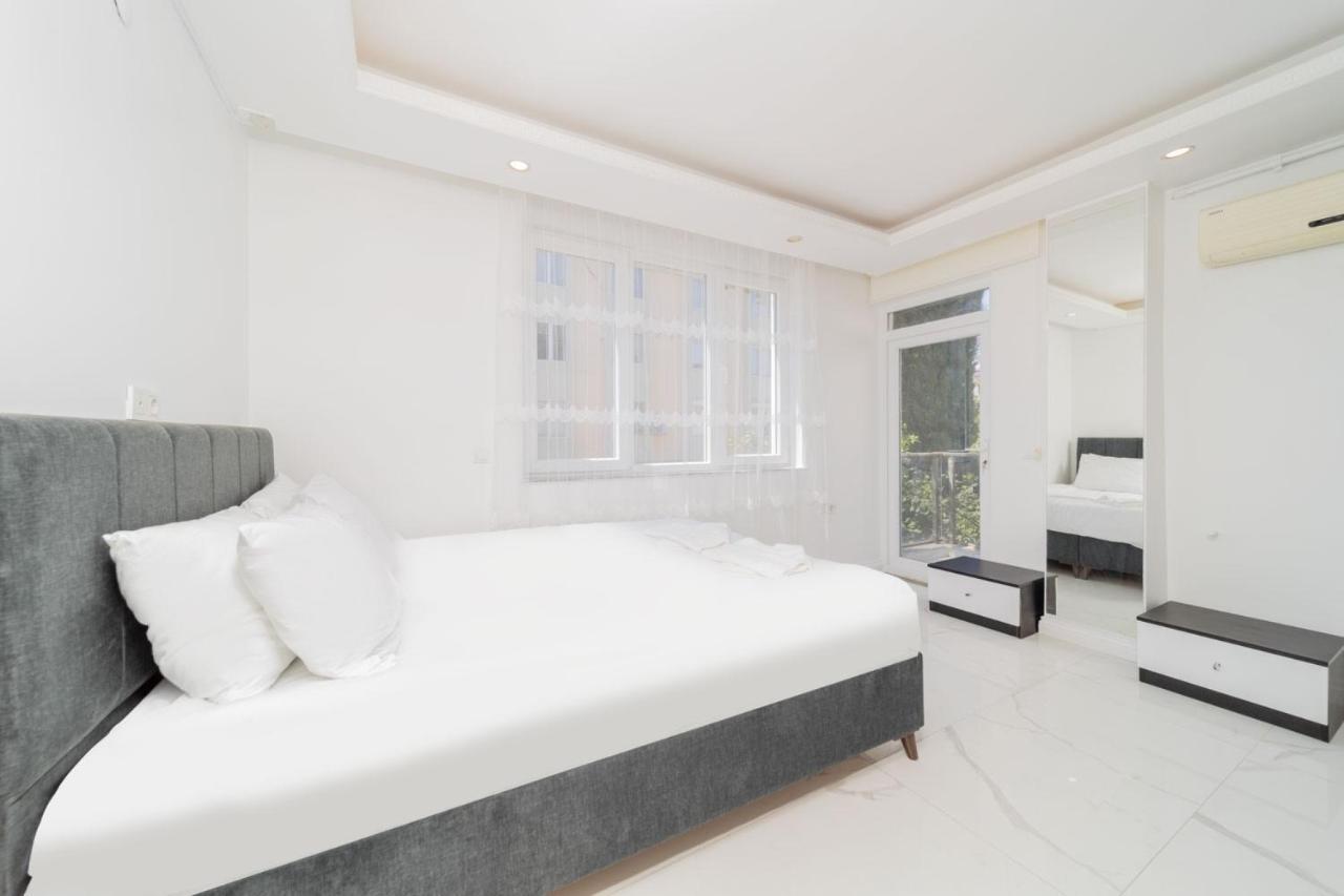 Furnished Flat W Balcony 2 Min To In Appartement Antalya